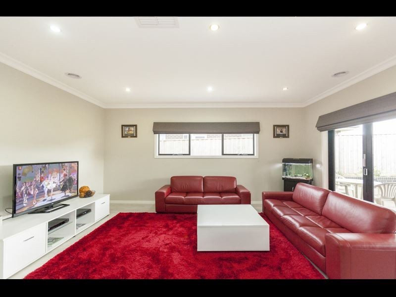 177 Twin Ranges Drive, Warragul VIC 3820