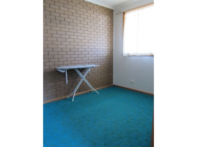 2/4 Churchill Street, Warragul VIC 3820