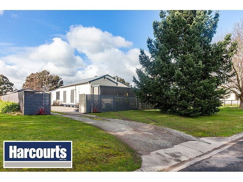 8 Wellings Street, Darnum VIC 3822