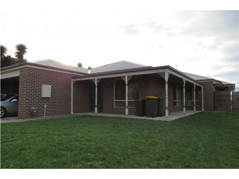 10 Barton Court, Warragul VIC 3820