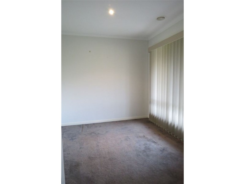 10 Barton Court, Warragul VIC 3820