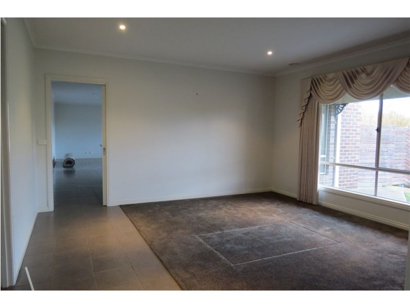 10 Barton Court, Warragul VIC 3820