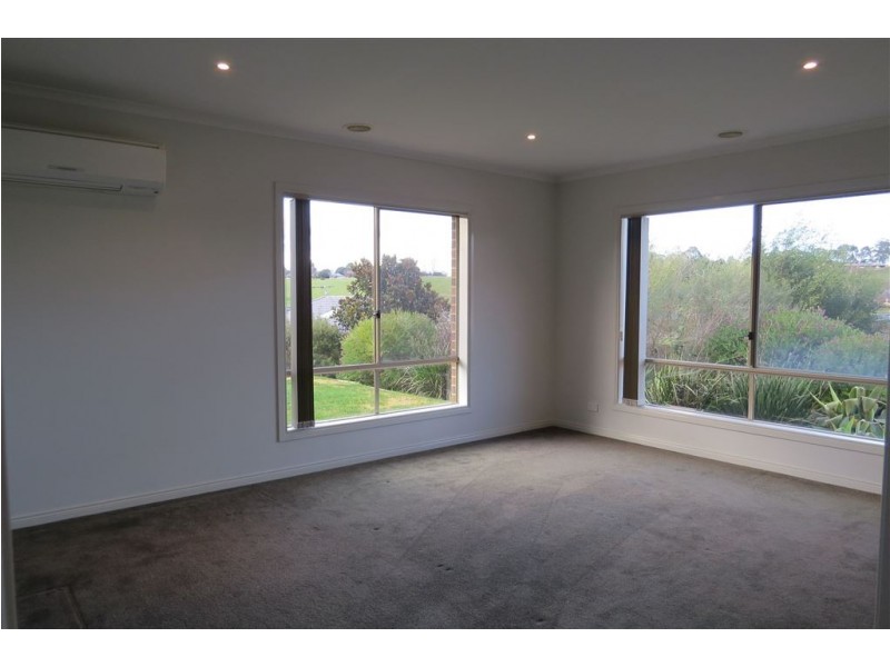 10 Barton Court, Warragul VIC 3820