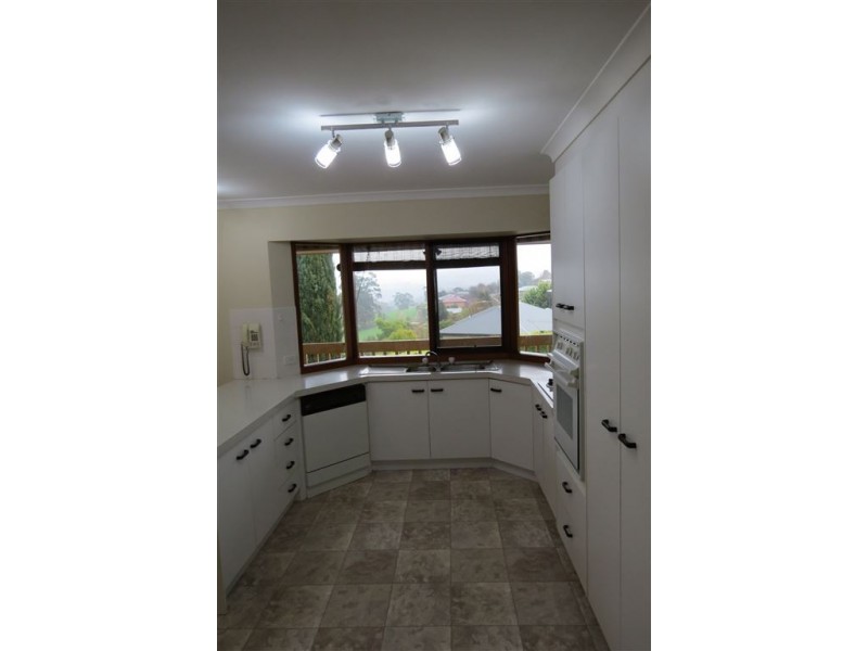 3 Burtonwood Court, Neerim South VIC 3831