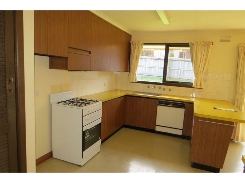 19 Colin Street, Warragul VIC 3820