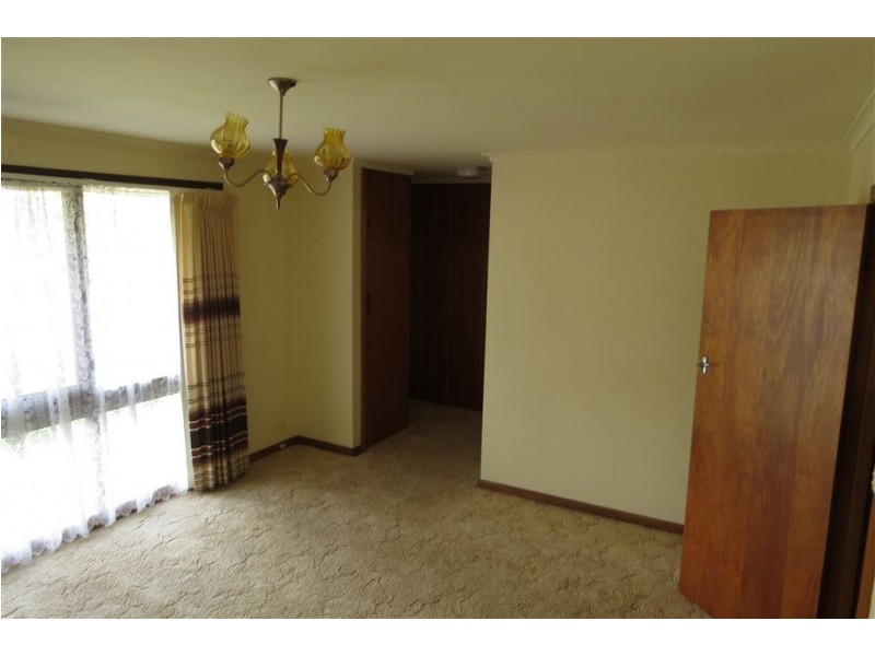 19 Colin Street, Warragul VIC 3820