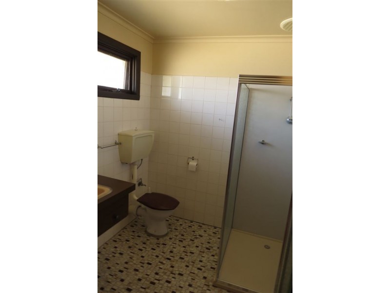 19 Colin Street, Warragul VIC 3820