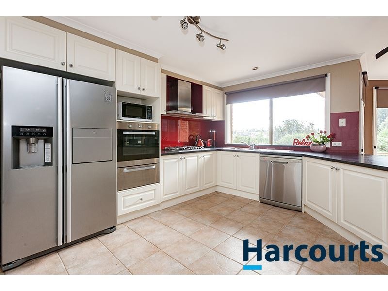 6 Muirhead Close, Warragul VIC 3820