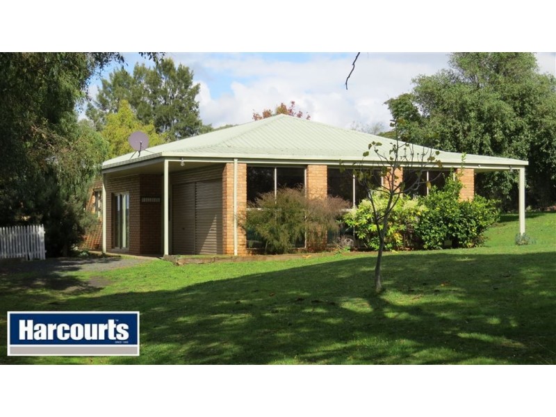 24 Boote Road, Drouin VIC 3818