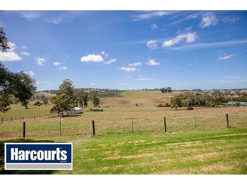 24 Boote Road, Drouin VIC 3818