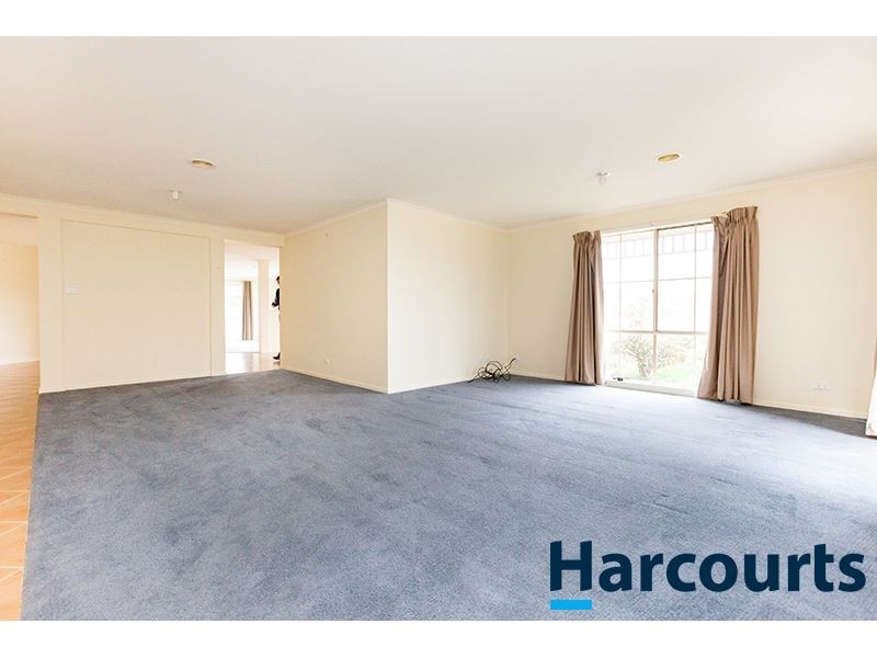 11 Deakin Court, Warragul VIC 3820