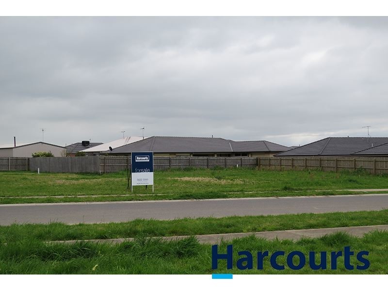 52 Vincent Boulevard, Trafalgar VIC 3824