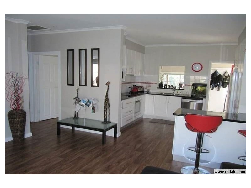 37 Charles Street, Warragul VIC 3820