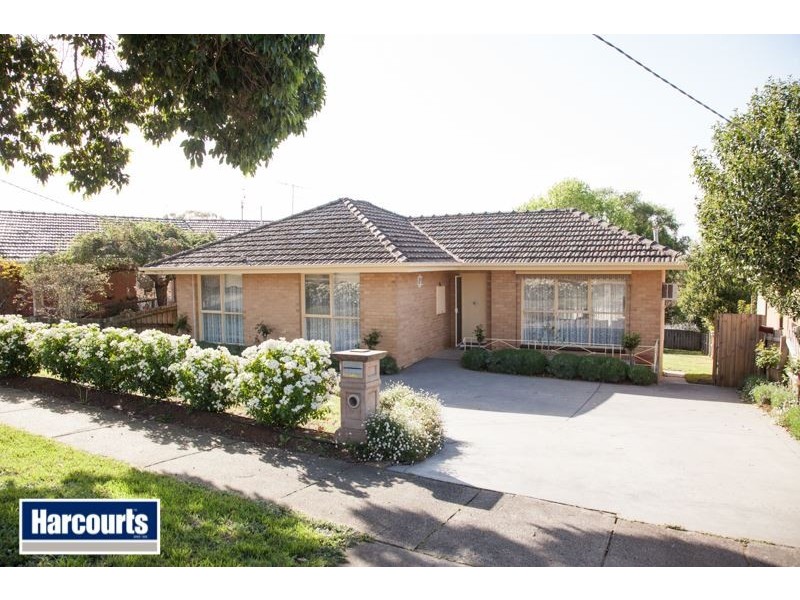 24 Sinclair Street, Warragul VIC 3820