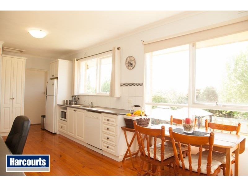 24 Sinclair Street, Warragul VIC 3820