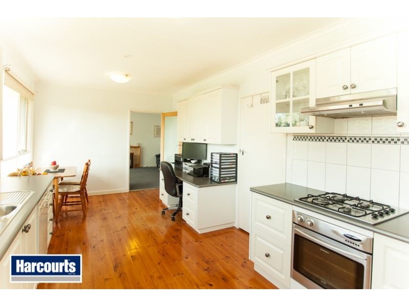 24 Sinclair Street, Warragul VIC 3820