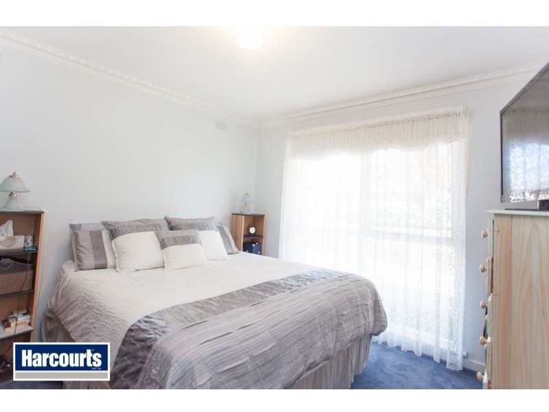 24 Sinclair Street, Warragul VIC 3820