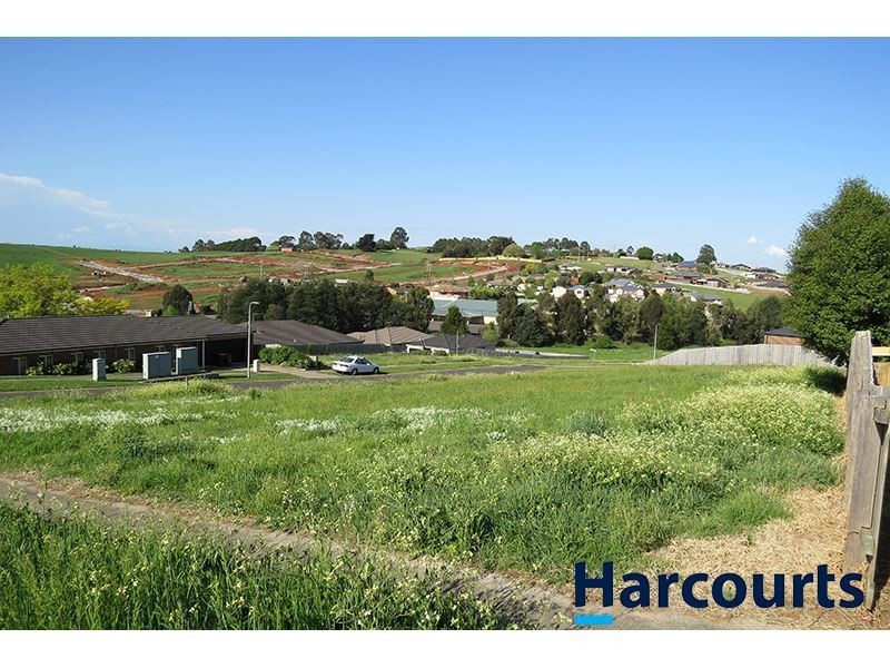 2 Melzak Way, Warragul VIC 3820