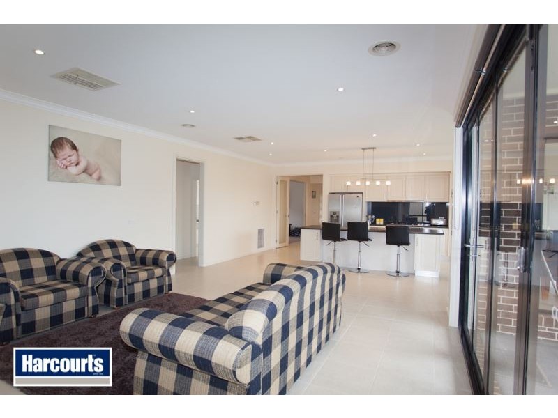 14 Hamilton Drive, Warragul VIC 3820