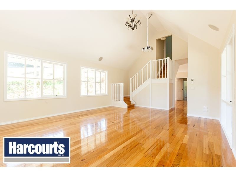 2637 Willow Grove Road, Hill End VIC 3825