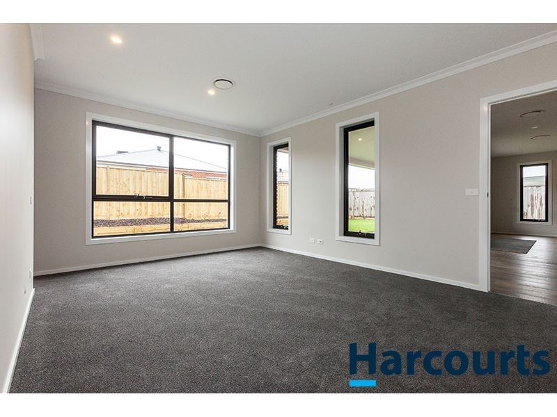 20 Chesterfield Avenue, Warragul VIC 3820