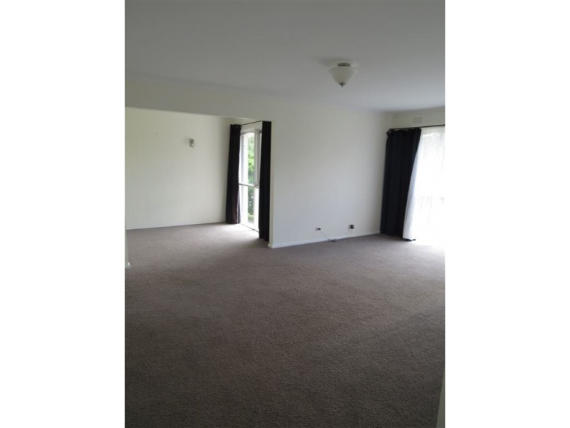 27 Boronia Street, Warragul VIC 3820