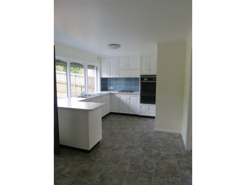 27 Boronia Street, Warragul VIC 3820