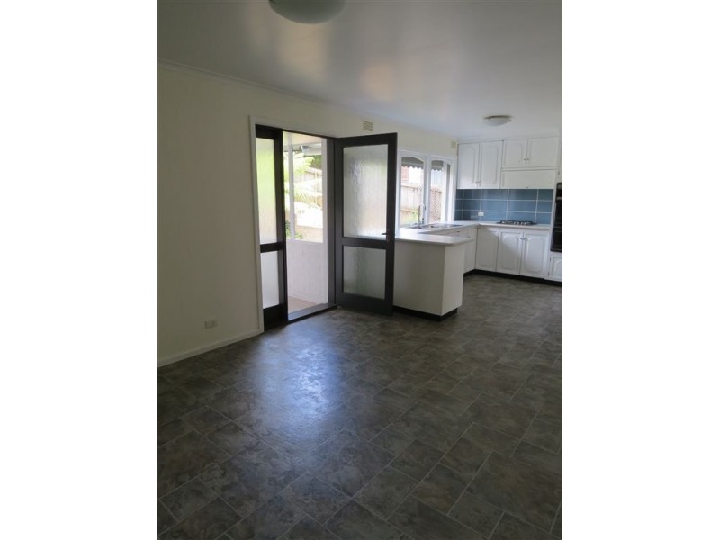 27 Boronia Street, Warragul VIC 3820