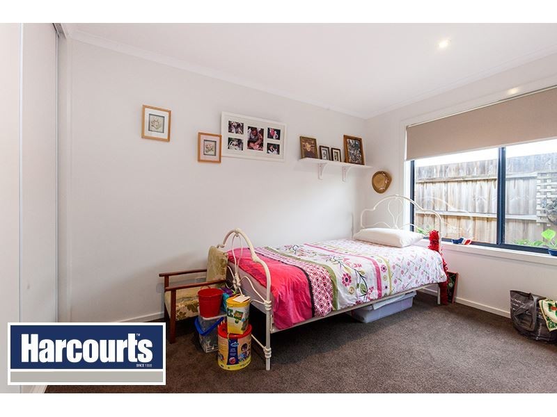 8 Miller Close, Drouin VIC 3818