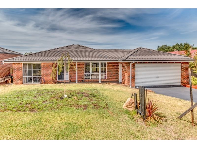 21 Hamilton Drive, Warragul VIC 3820