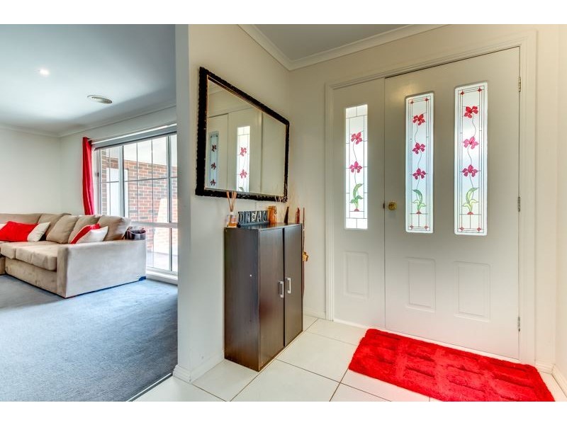 21 Hamilton Drive, Warragul VIC 3820