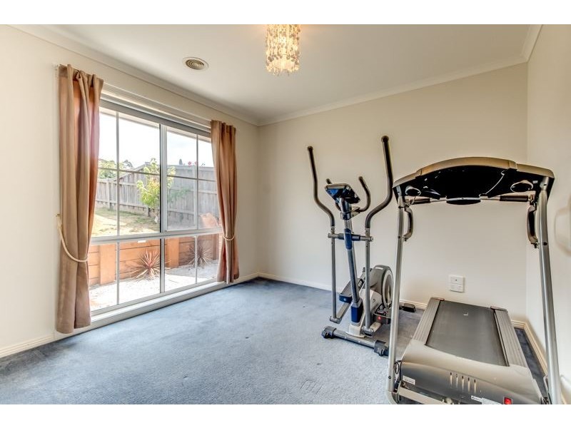 21 Hamilton Drive, Warragul VIC 3820