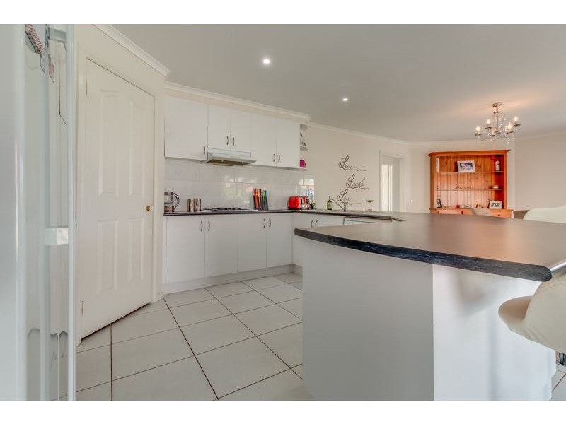 21 Hamilton Drive, Warragul VIC 3820
