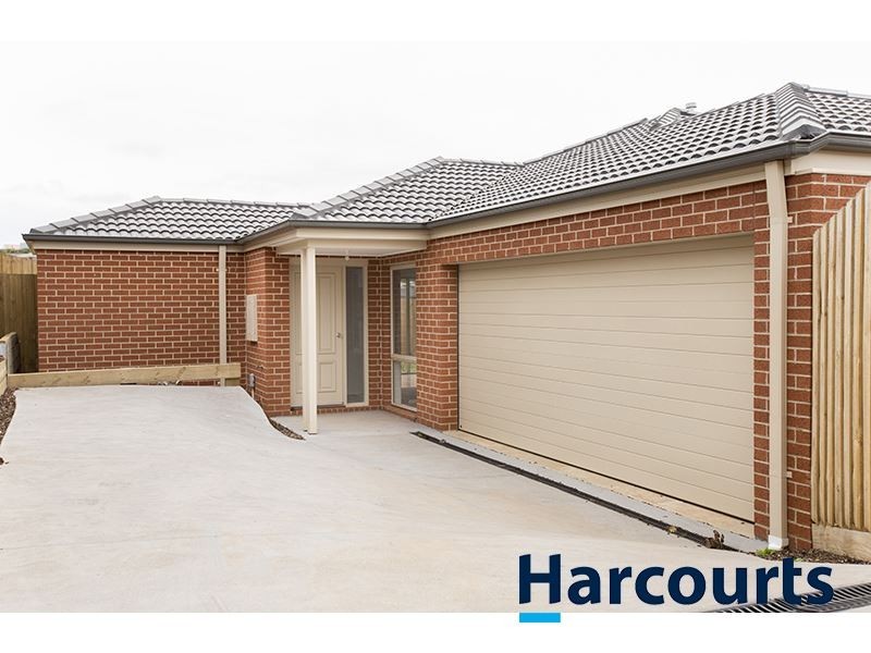 2/73 Victoria Street, Drouin VIC 3818