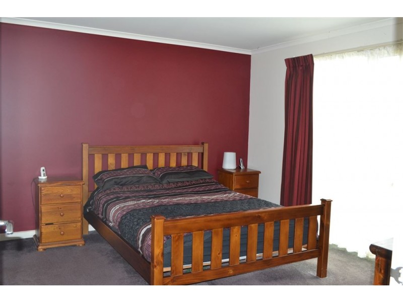 6 Acacia Close, Trafalgar VIC 3824