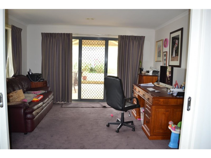 6 Acacia Close, Trafalgar VIC 3824