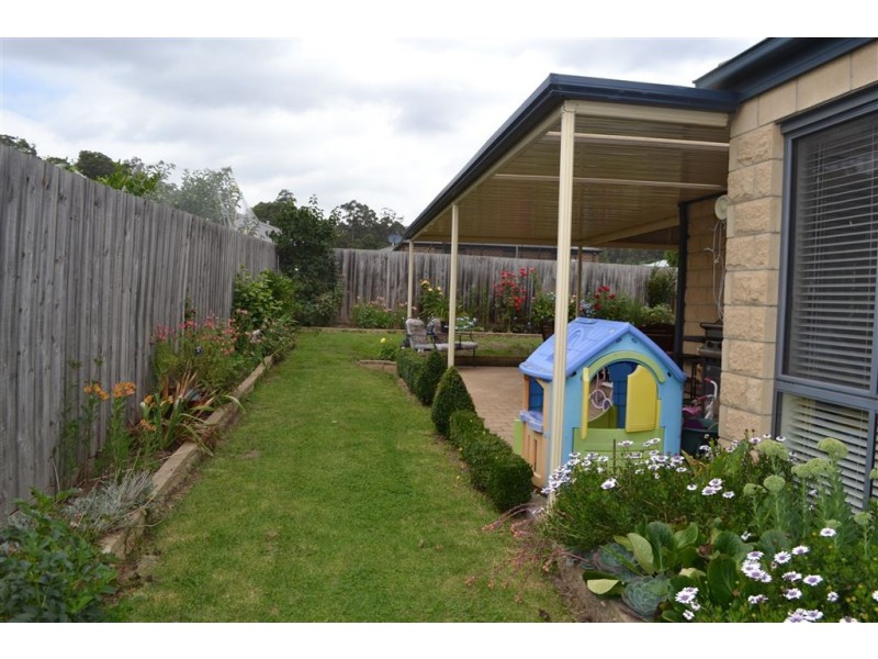 6 Acacia Close, Trafalgar VIC 3824