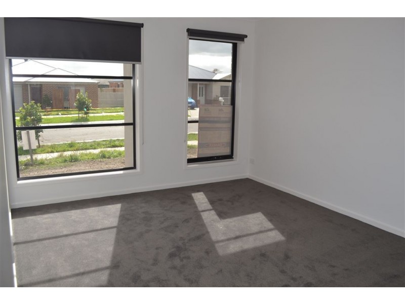 16 Linnea Drive, Yarragon VIC 3823