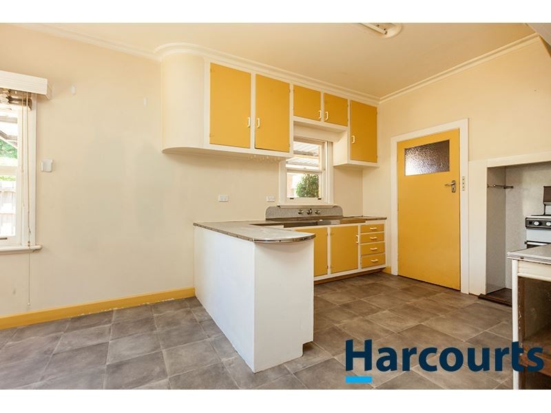 4 Armstrong Avenue, Drouin VIC 3818