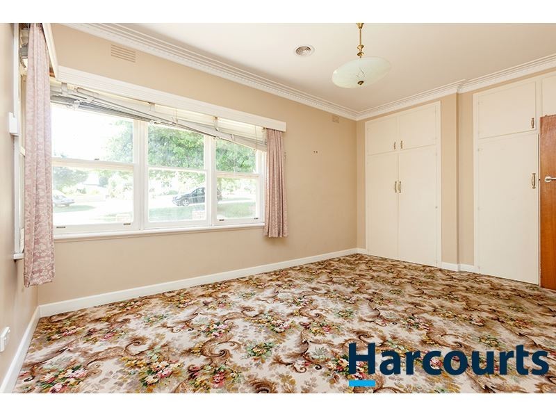 4 Armstrong Avenue, Drouin VIC 3818