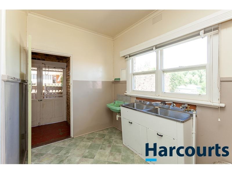 4 Armstrong Avenue, Drouin VIC 3818