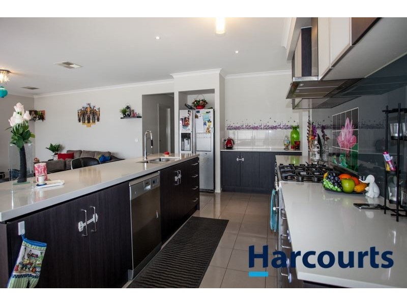 12 Fieldstone Avenue, Warragul VIC 3820