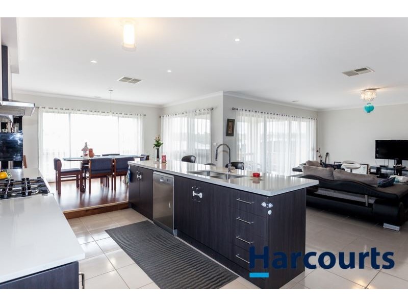 12 Fieldstone Avenue, Warragul VIC 3820