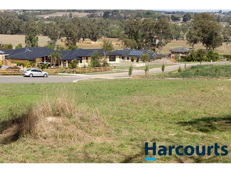 54 Kamanari Court, Drouin VIC 3818