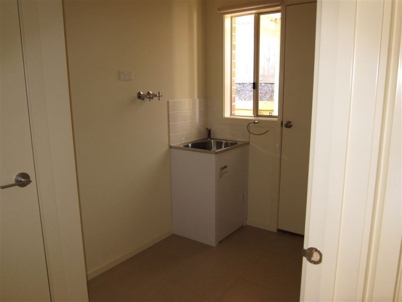 12 Skipton Street, Drouin VIC 3818