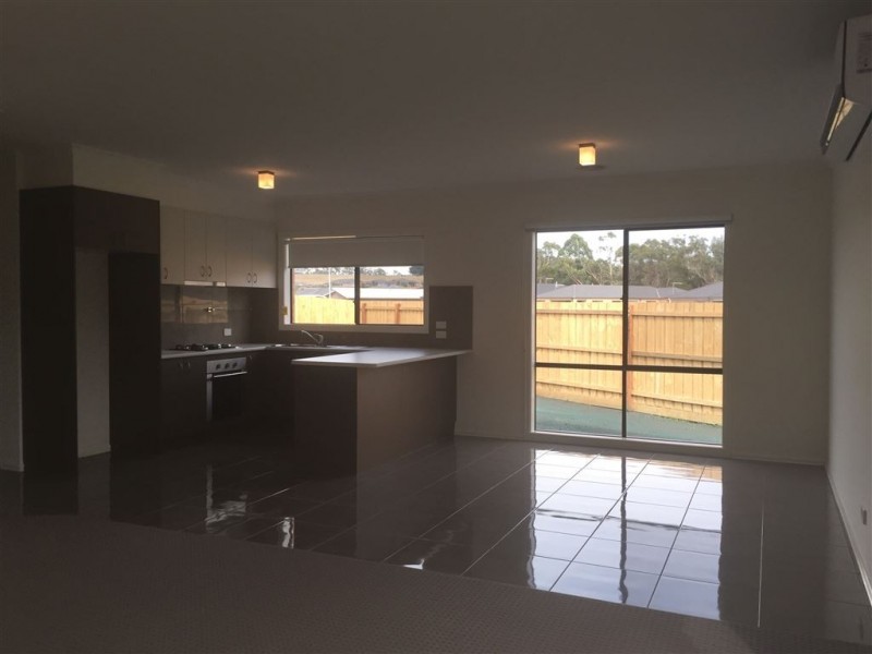 89 Cook Street, Drouin VIC 3818