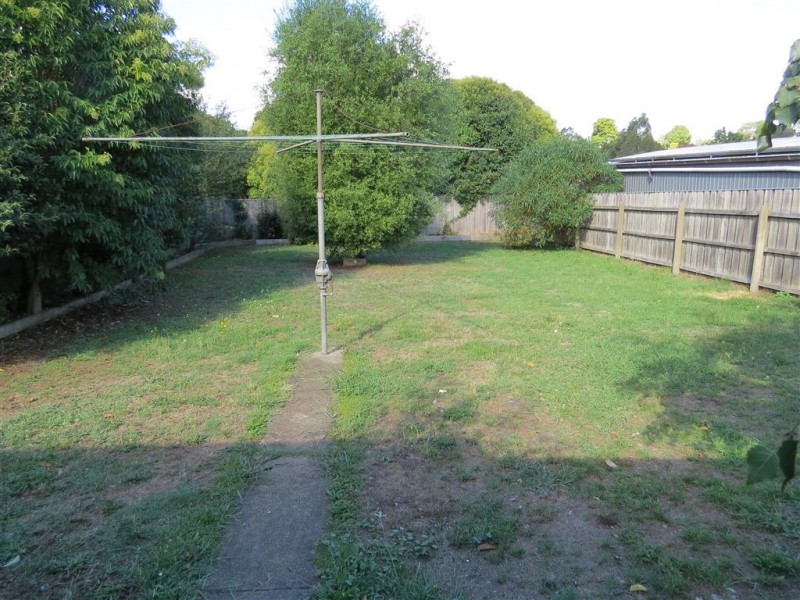 26 Centre Avenue, Warragul VIC 3820