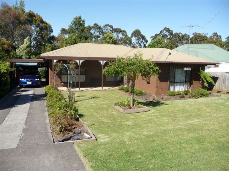 54 Longwarry Road, Drouin VIC 3818