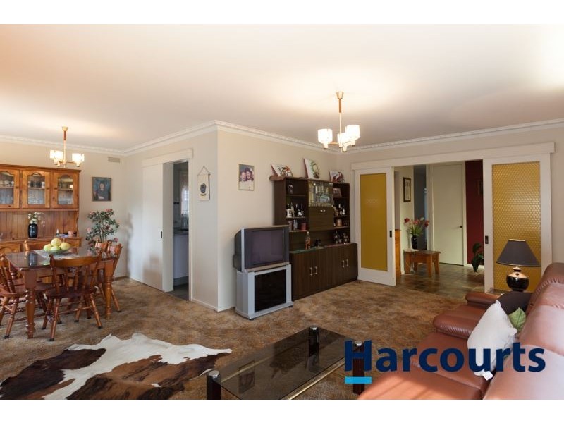 30 Rangeview Street, Warragul VIC 3820