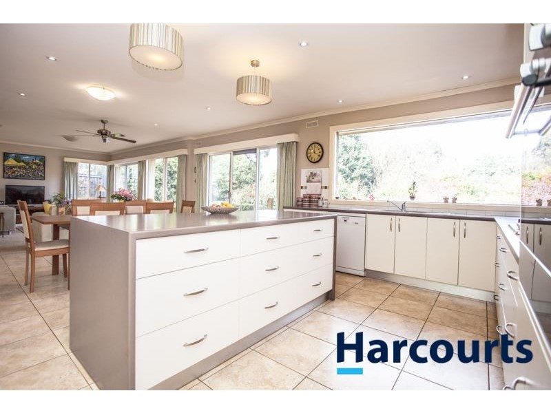 10 Archibald Crescent, Warragul VIC 3820